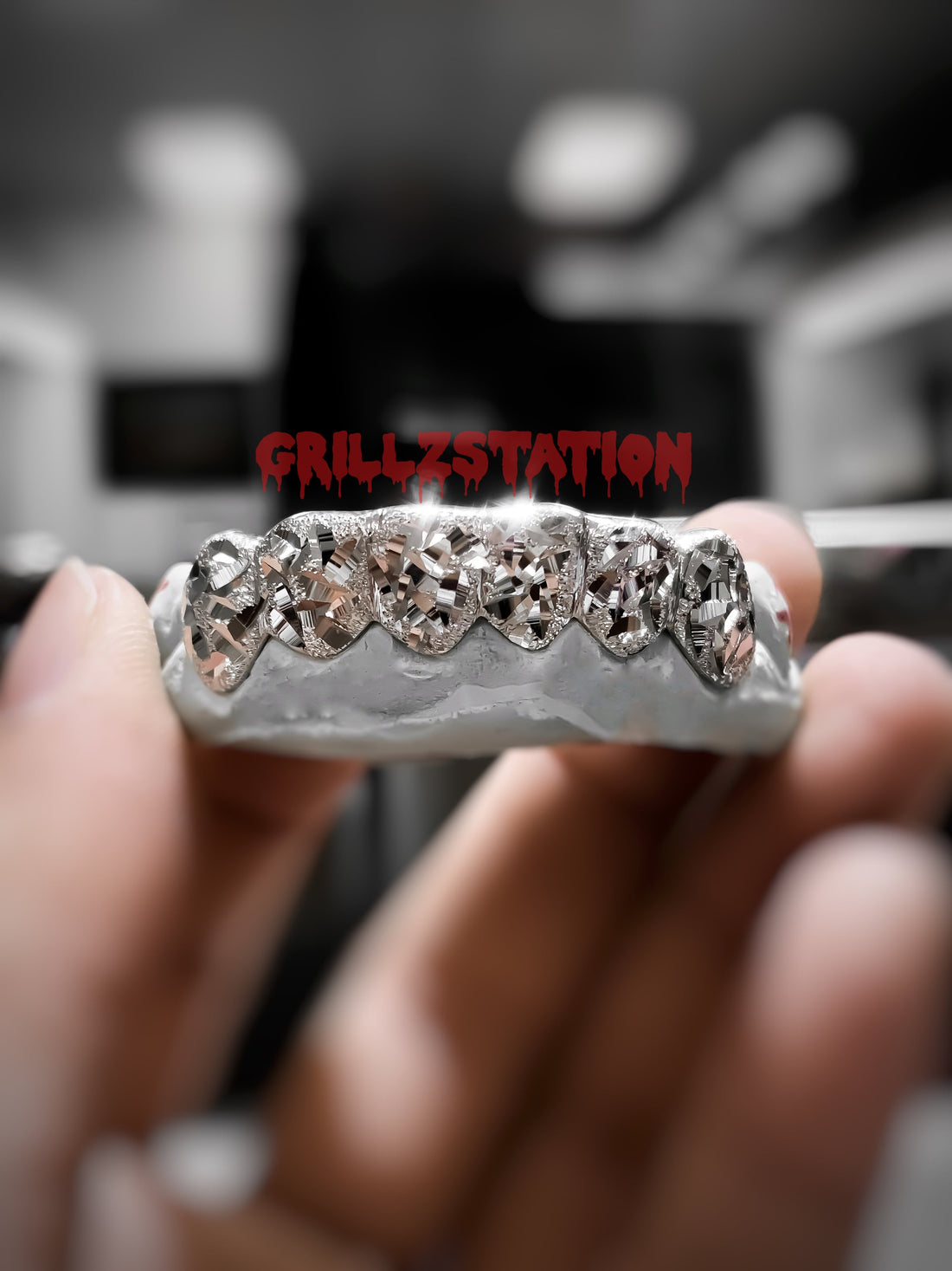 Mirror Cut Diamond Dust Custom Grillz - GRILLZSTATION