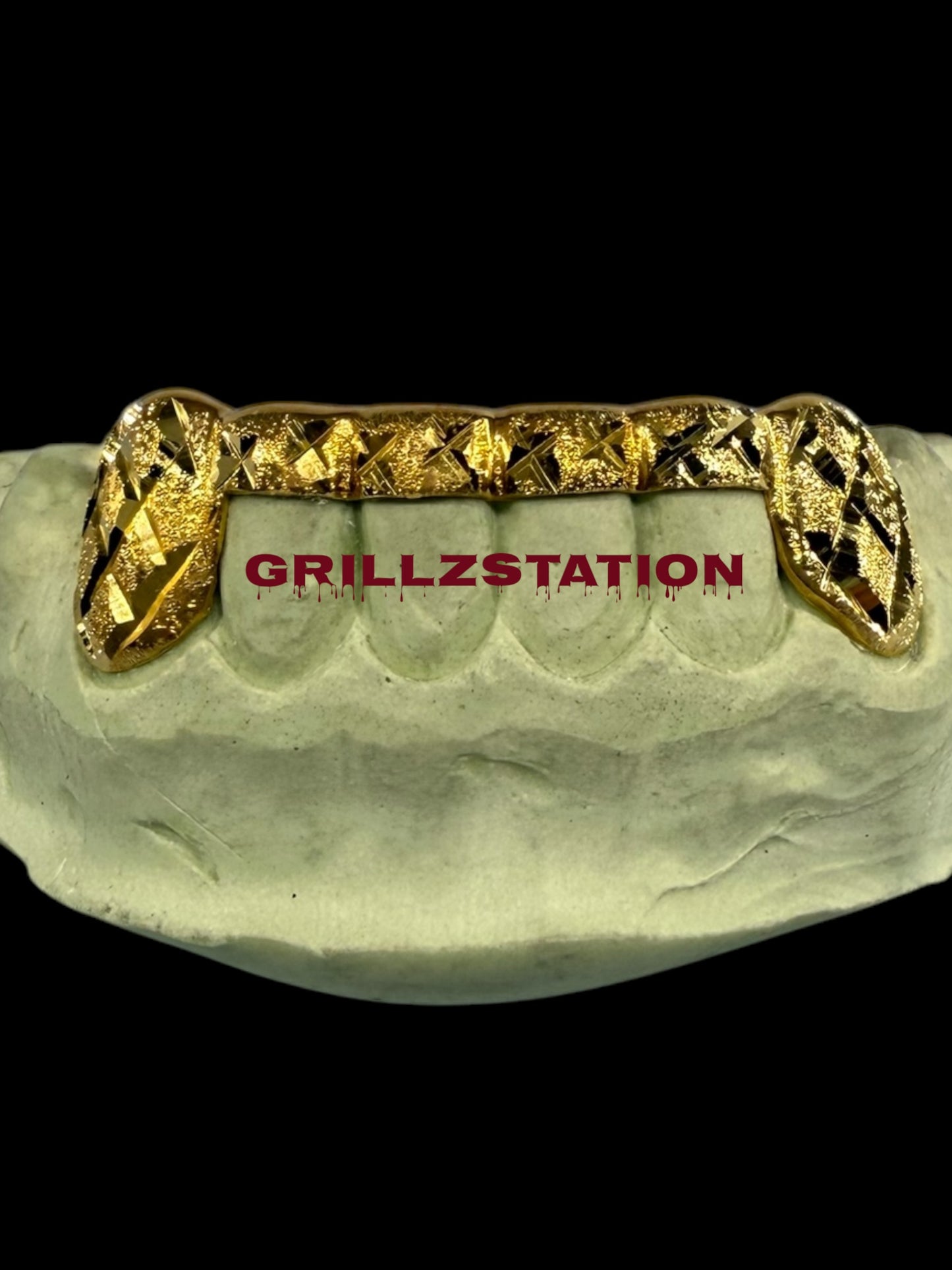 Solid Gold Front Bar Grillz Made to Order, Custom Fitted Teeth Grillz - GRILLZSTATION