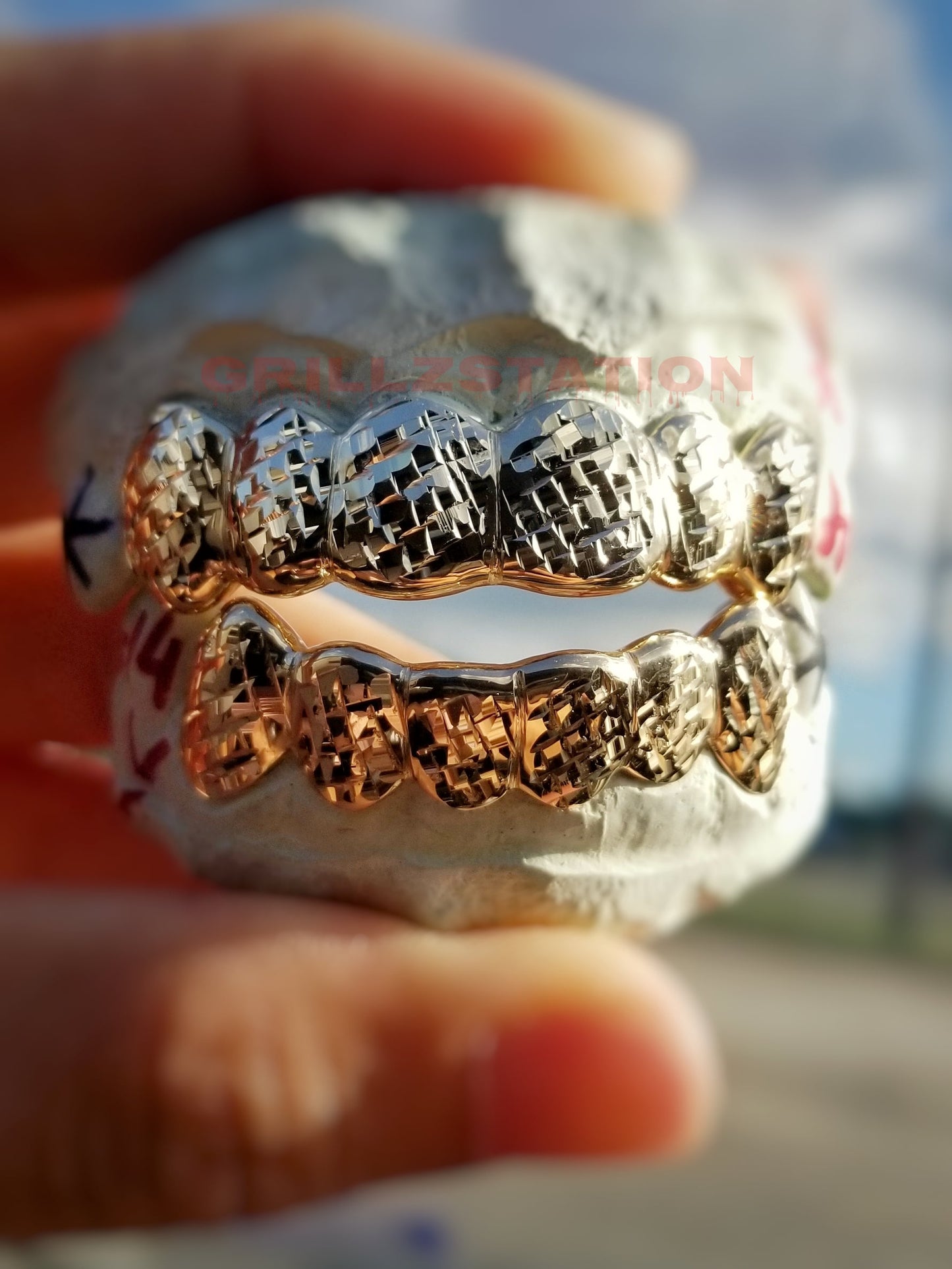 Ultra Diamond Cut Custom Grillz - GRILLZSTATION 