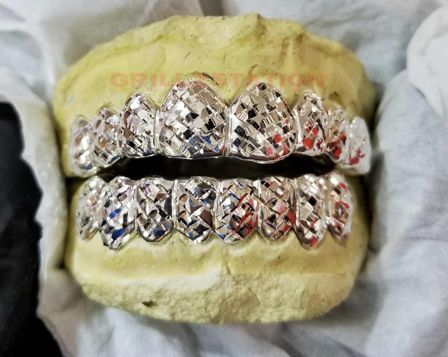 Ultra Diamond Cut Custom Grillz - GRILLZSTATION
