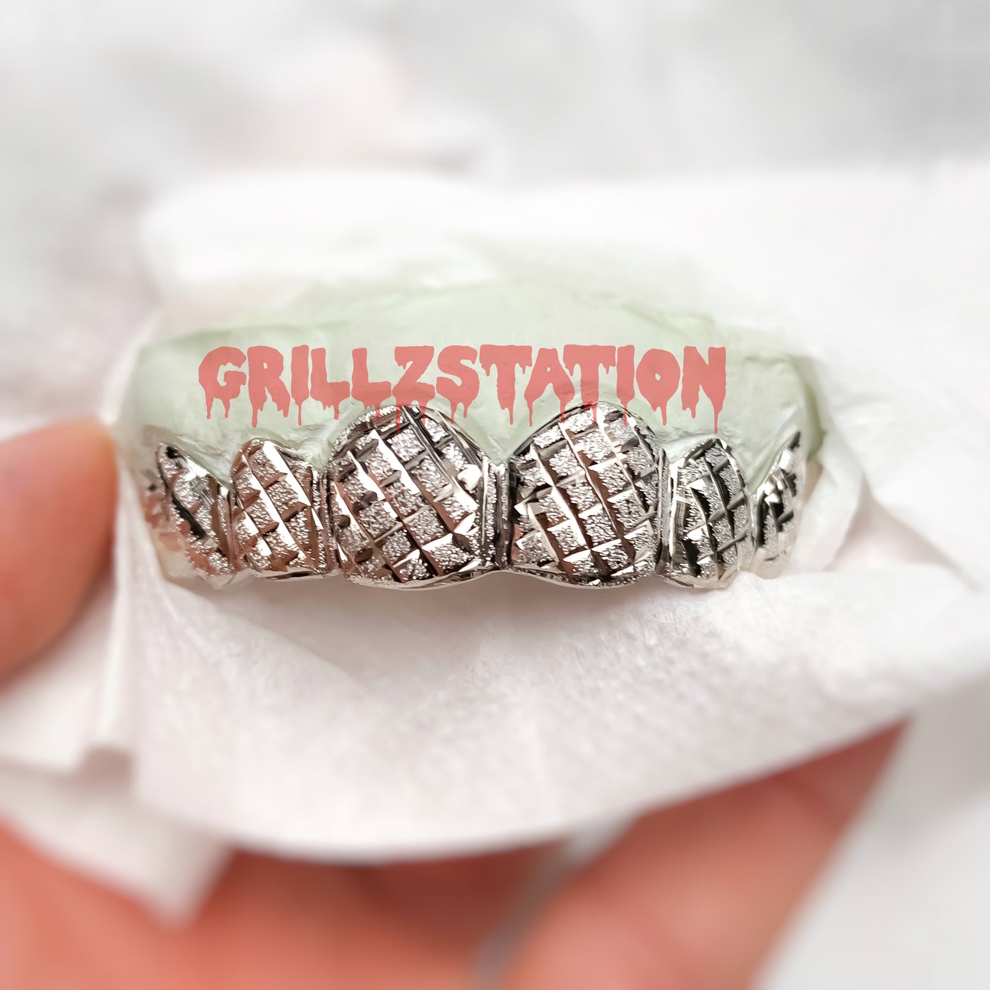 Diamond Dust Diamond Cut Custom Grillz - GRILLZSTATION