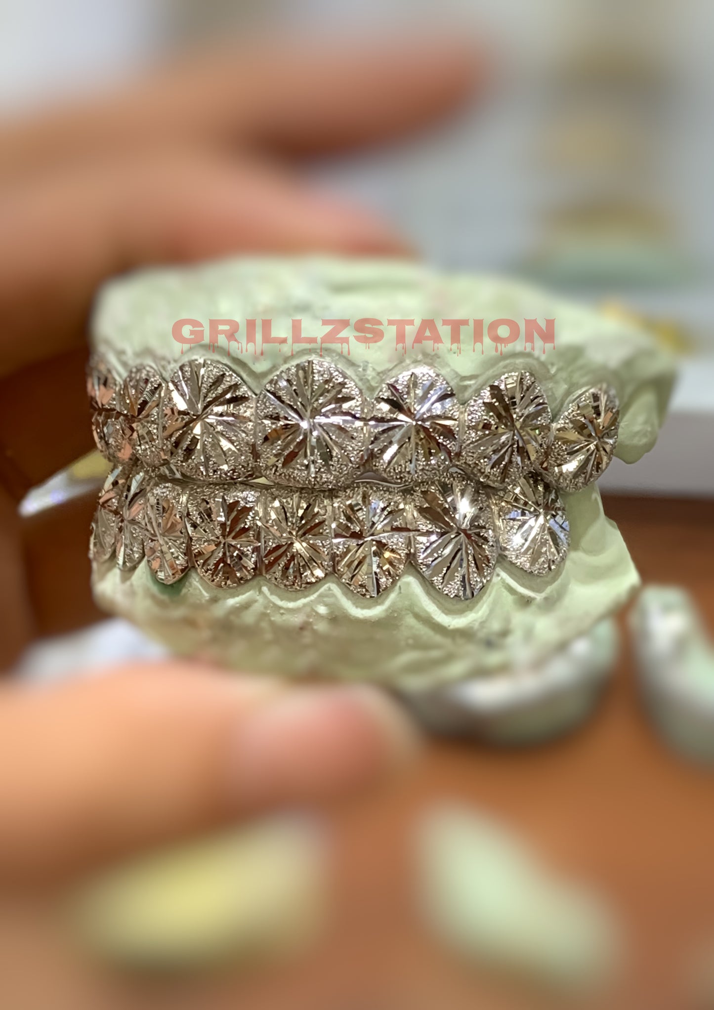 Diamond Dust Starburst Cut - GRILLZSTATION