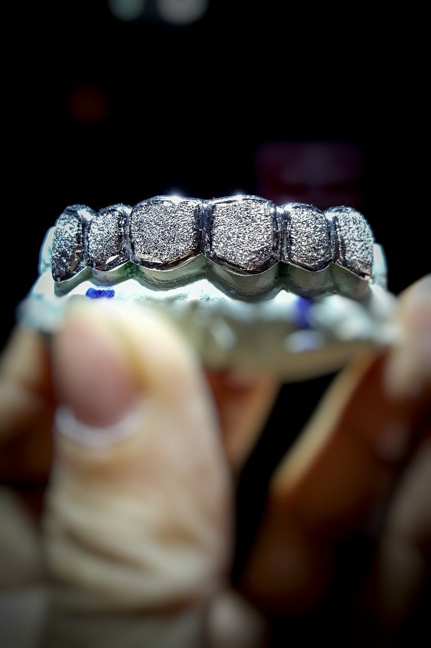 Diamond Dust Custom Grillz - GRILLZSTATION