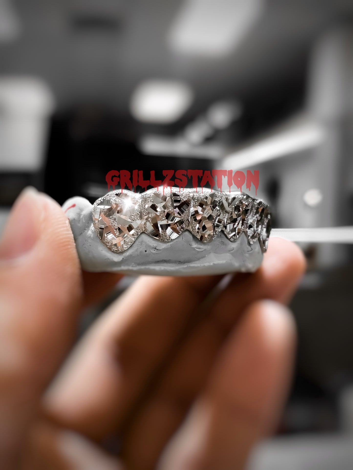 Mirror Cut Diamond Dust Custom Grillz - GRILLZSTATION 